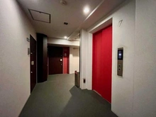 【東京都/新宿区市谷本村町】エステムプラザ市谷外濠公園 共用部