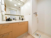 【東京都/新宿区富久町】ローレルコート新宿タワー 洗面室