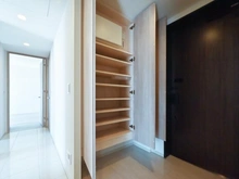 【東京都/新宿区四谷】クラッシィタワー新宿御苑 収納：下足入れ