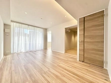 【東京都/新宿区市谷仲之町】パークコート市谷仲之町 リビング・ダイニング