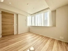 【東京都/新宿区市谷仲之町】パークコート市谷仲之町 洋室