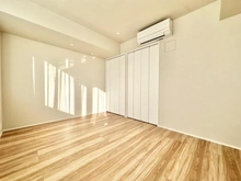 【東京都/新宿区市谷仲之町】パークコート市谷仲之町 洋室