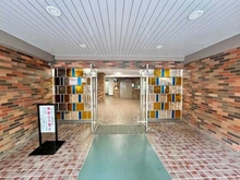 【東京都/新宿区内藤町】秀和内藤町レジデンス エントランス