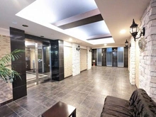 【東京都/新宿区百人町】グローベル新大久保マスターズゲート エントランス