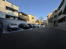 【東京都/新宿区中井】パーク・コート落合台 駐車場