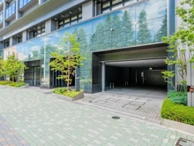 【東京都/新宿区市谷本村町】ザ・パークハウス市ヶ谷 アプローチ