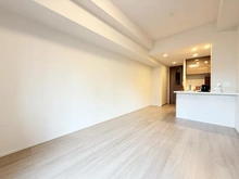 【東京都/新宿区市谷本村町】ザ・パークハウス市ヶ谷 リビング・ダイニング：家具調度品は価格に含まれません