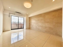 【東京都/新宿区大京町】キングダム御苑 リビング・ダイニング