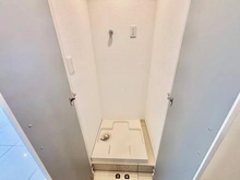 【東京都/新宿区大京町】キングダム御苑 洗濯機置場