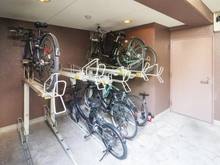 【東京都/新宿区荒木町】カインドステージ四谷三丁目 駐輪場