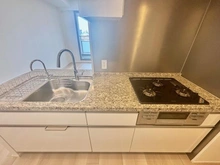 【東京都/新宿区富久町】富久クロスコンフォートタワー キッチン