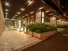 【東京都/新宿区南元町】ガーデンヒルズ四ツ谷迎賓の森 エントランス