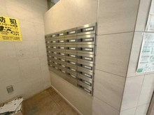 【東京都/新宿区中落合】レクセルヒルズ中落合見晴坂 メールBOX