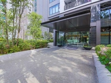 【東京都/新宿区大久保】スカイフォレストレジデンス エントランス