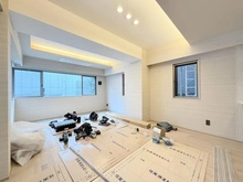 【東京都/渋谷区初台】マートルコート代々木公園 リビング・ダイニング：※家具,調度品は販売価格に含まれておりません リフォーム中