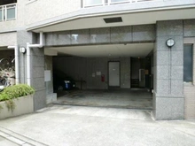 【東京都/渋谷区初台】マートルコート代々木公園 駐車場