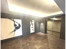 【東京都/新宿区市谷仲之町】パークコート市ヶ谷ノーブルヒルズ エントランス