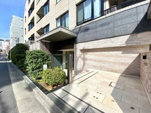 【東京都/新宿区四谷坂町】ジオ四谷坂町 エントランス