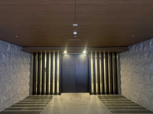 【東京都/新宿区南元町】ブリリア外苑出羽坂 エントランス