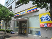 【東京都/新宿区新宿】シャンボール新宿御苑前 ミニストップ（現地より約190m）