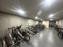 【東京都/新宿区市谷本村町】デュオ・スカーラ市ヶ谷 駐輪場