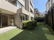 【東京都/新宿区南榎町】神楽坂パークハウス 専用庭
