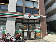【東京都/新宿区南榎町】神楽坂パークハウス セブンイレブン　牛込柳町店（現地より約500m）