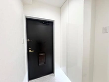 【東京都/新宿区南元町】パインクレスト信濃町 玄関