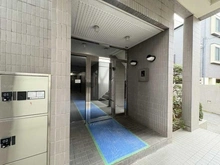 【東京都/新宿区南元町】パインクレスト信濃町 エントランス