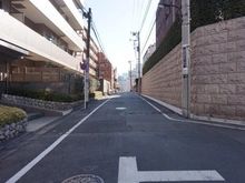 【東京都/新宿区南元町】日神パレステージ信濃町 前面道路