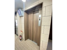 【東京都/世田谷区松原】パラスト明大前 共用部：エレベーター