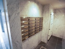 【東京都/中野区江原町】 グラントゥルース中野江原町 メールBOX