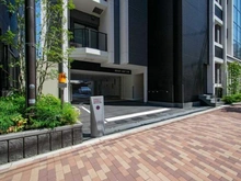 【東京都/新宿区四谷三栄町】シティハウス四谷津の守坂 外観