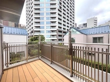 【東京都/新宿区富久町】富久クロスペントテラス テラス