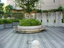 【東京都/江戸川区上篠崎】グランコート篠崎 プレイロット（敷地内）