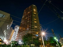 【東京都/新宿区富久町】ローレルコート新宿タワー 外観