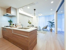 【東京都/杉並区下高井戸】パークハウス上北沢スクエアテラス LDK