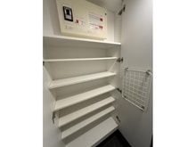 【東京都/新宿区若葉】ザ・パークハウス四谷若葉レジデンス 収納：シューズボックス