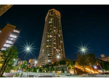 【東京都/新宿区富久町】富久クロスコンフォートタワー 外観