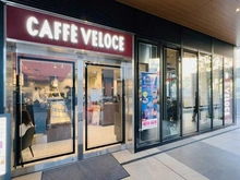 【東京都/北区上十条】ザ・タワー十条  カフェ・ベローチェ　十条駅前店（現地より約10m）：マンション敷地内