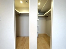 【東京都/北区赤羽西】パルロード2 ウォークインクローゼット洋室約9.5帖