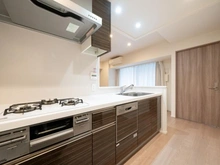 【東京都/北区赤羽南】ザ・パークハウス赤羽イーストウイング キッチン：食器洗浄乾燥機付き