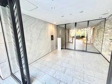 【東京都/北区赤羽南】ローレルコート赤羽 エントランス