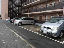 【東京都/足立区島根】日商岩井西新井マンション 駐車場