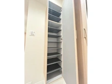 【東京都/練馬区中村南】コフレ都立家政 収納：玄関横