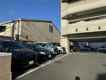 【埼玉県/川口市末広】アデニウム川口元郷 駐車場