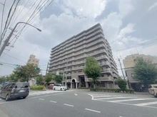 【京都府/京都市右京区西大路通六角上る】ファミール西院 外観