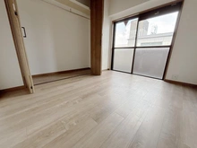 【京都府/京都市中京区式阿弥町】ジョイ御池 洋室
