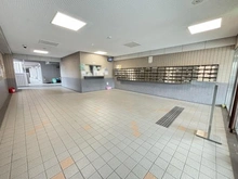 【京都府/京都市伏見区新中町】ペルル伏見桃山 エントランス