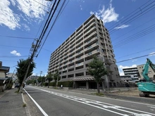 【京都府/京都市右京区梅津神田町】ジオ四条桂川ブライトコア 外観